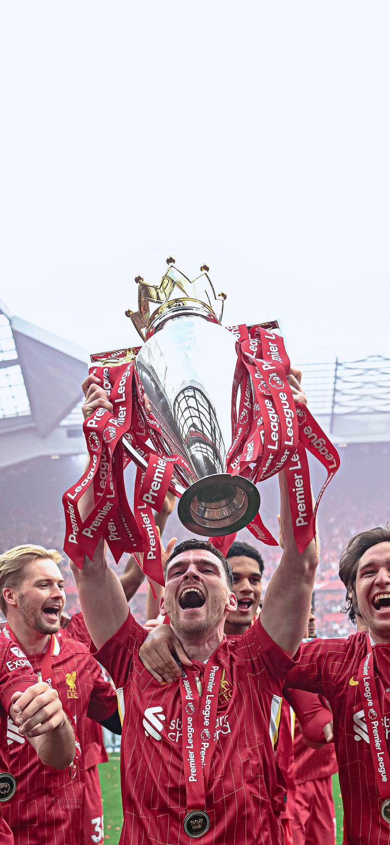 路易斯-迪亚斯导致阿什拉夫受伤，摩洛哥记者：你是个罪犯（阿什拉夫受伤引争议，摩洛哥记者怒斥路易斯-迪亚斯：“你是罪犯”）