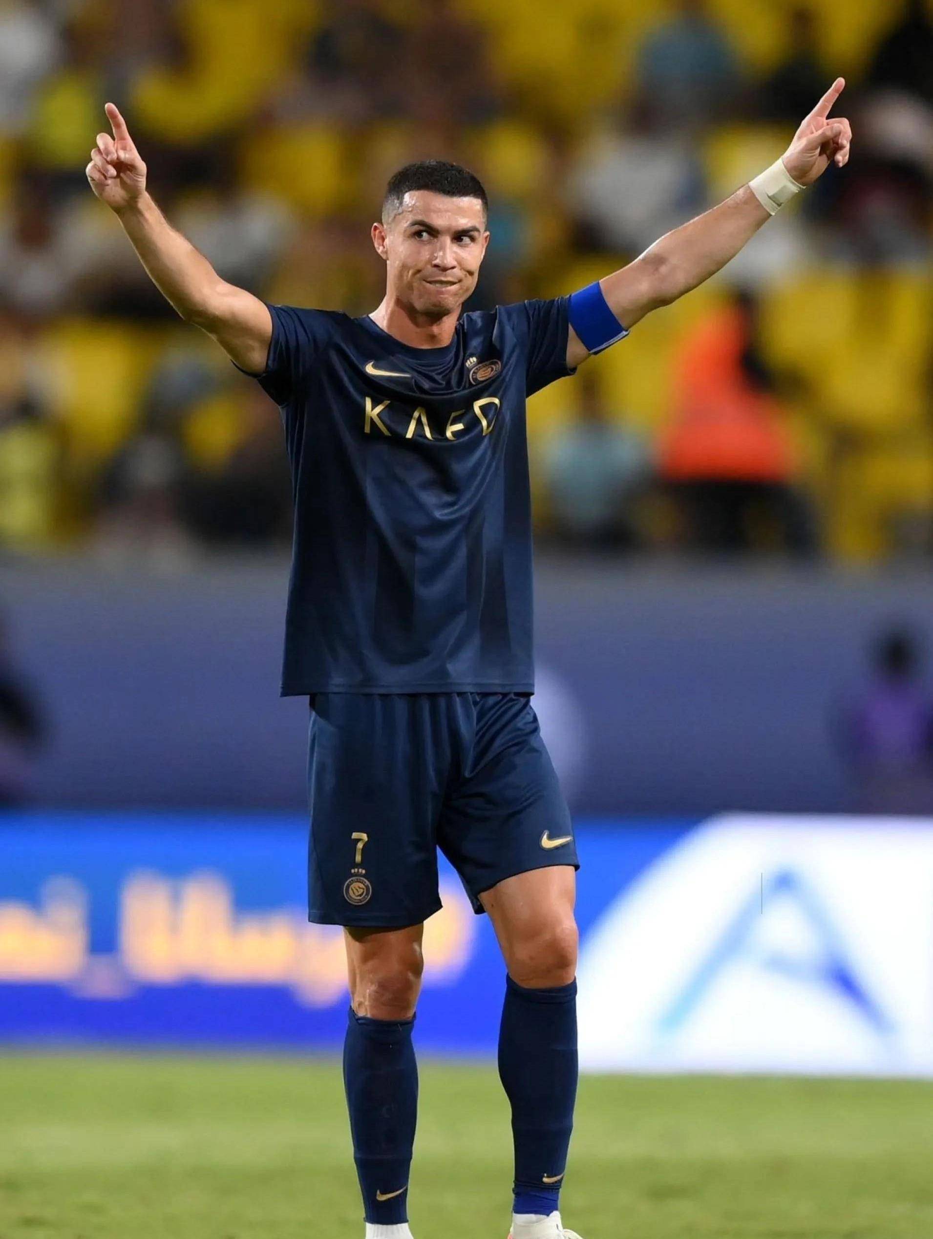 国足官方祝福魏祥鑫：期待以后为中国足球贡献更多力量（国足官方送祝福魏祥鑫：期待其未来为中国足球再立新功）