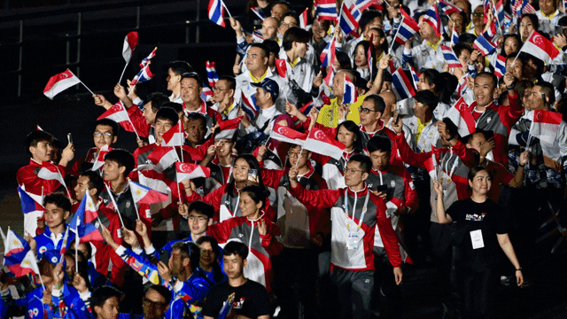 搏击网红正面挑战鸽武缘，直言输了给10W，对方却迟迟不敢回应（搏击网红公开向鸽武缘下战书：放话输了赔10万，对方迟迟无回应）