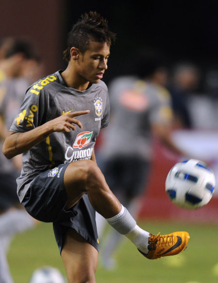 斯帕莱蒂：踢那不勒斯时我的选择出错了；热格罗瓦明天会首发（斯帕莱蒂：对那不勒斯用人判断失当；热格罗瓦明日首发）