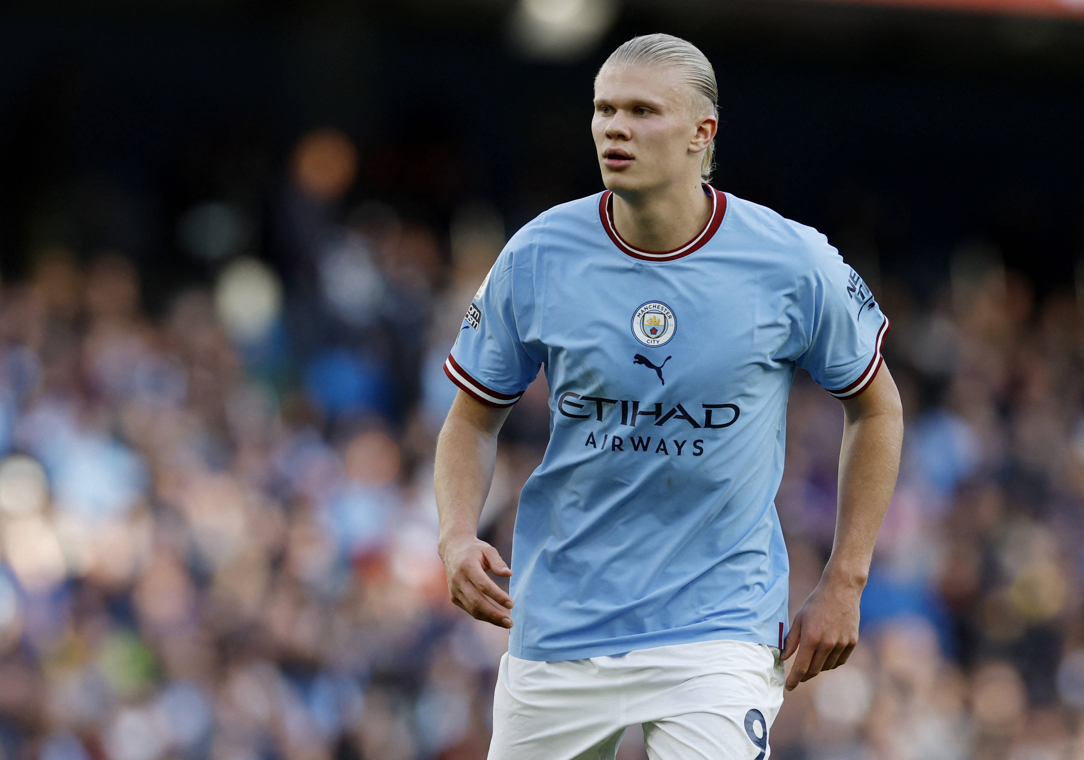 米纳拉：17岁被造谣成42岁，诽谤与谣言摧毁了我的职业生涯（米纳拉：年仅17岁却被谣传为42岁，流言与诽谤毁掉了我的职业生涯）