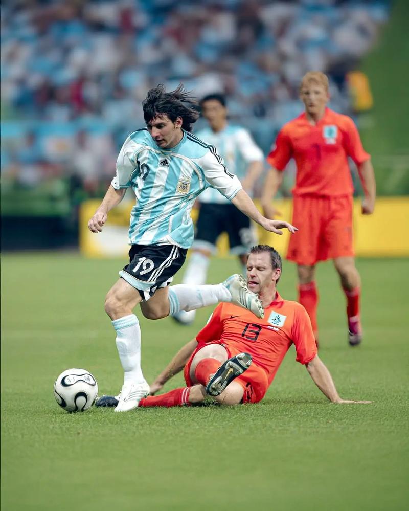 帕拉迪诺：上场联赛表现太差，踢切尔西我们必须重新证明自己（帕拉迪诺：上轮联赛失色，迎战切尔西必须重证自己）