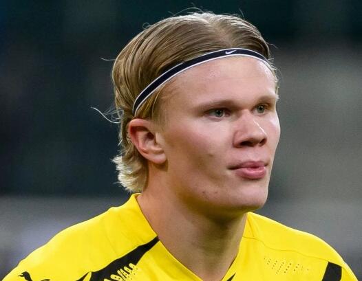 詹姆斯谈对阵独行侠：感受当然不一样，对面都是老队友和教练（詹姆斯谈迎战独行侠：心境不同，对面尽是昔日队友与教练）